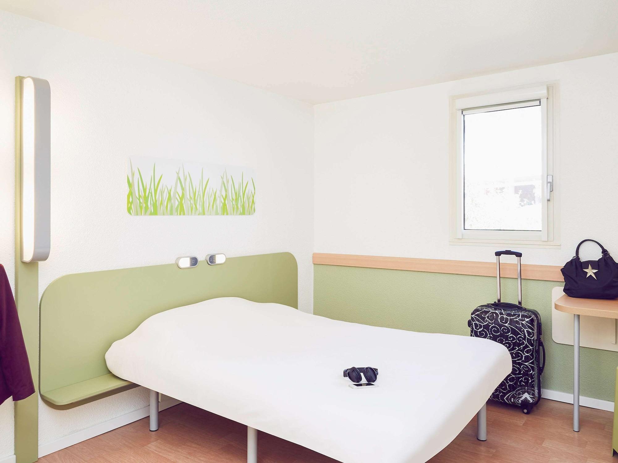 B&B Hotel Marseille Parc Chanot Luaran gambar