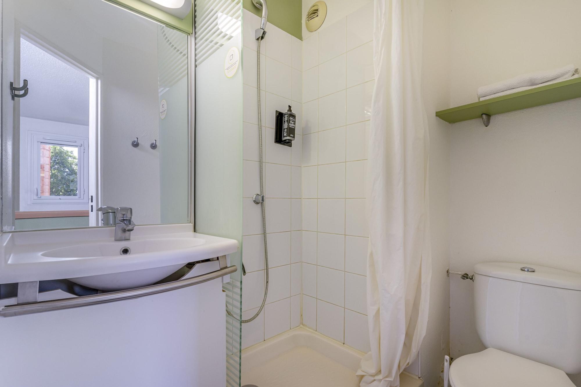 B&B Hotel Marseille Parc Chanot Luaran gambar